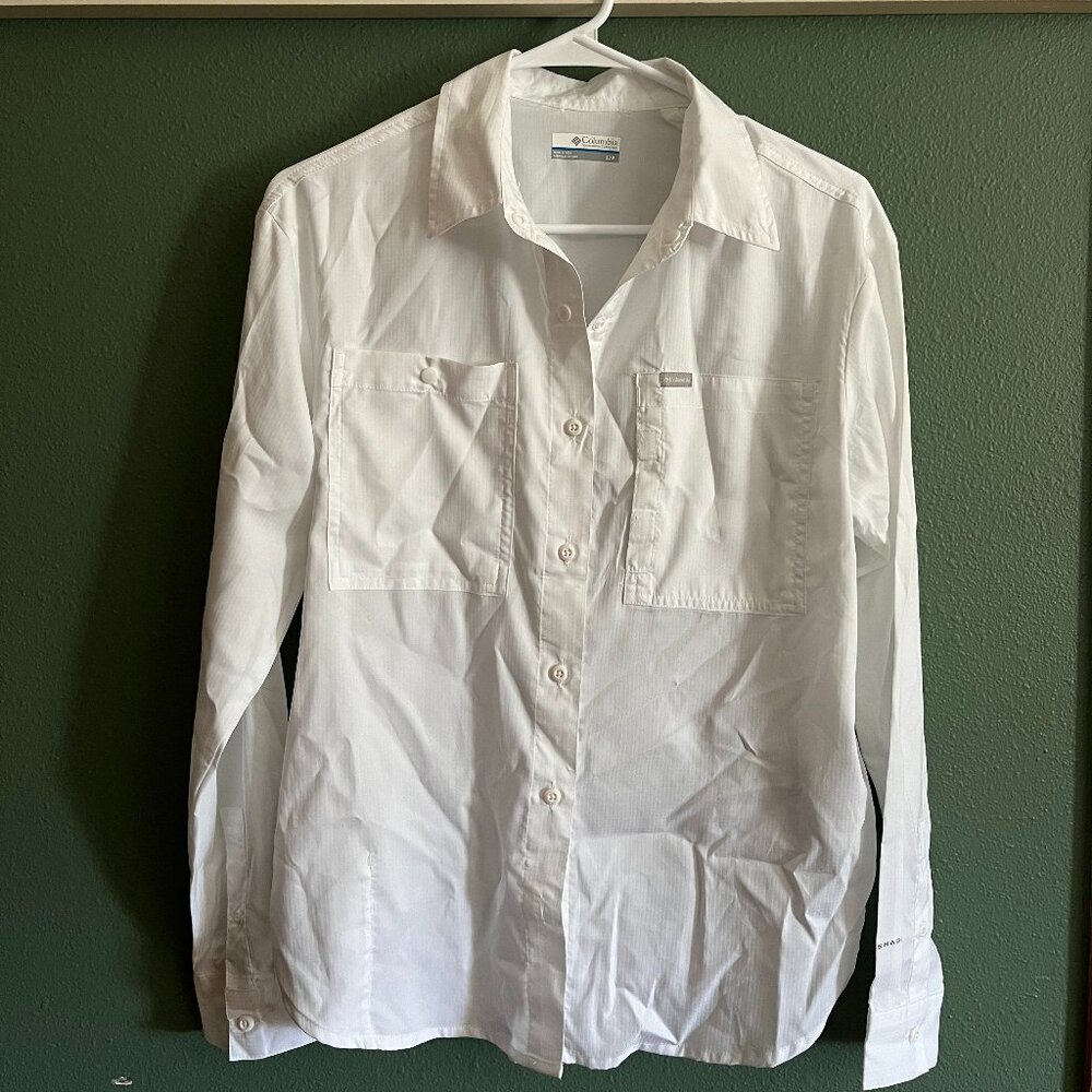 Columbia Light Weight White Button Up Shirt